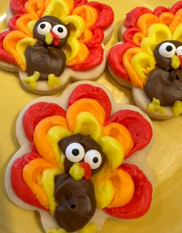 Thanksgiving turkey cookie - 3d Frosting- Brown Red Orange Yellow.