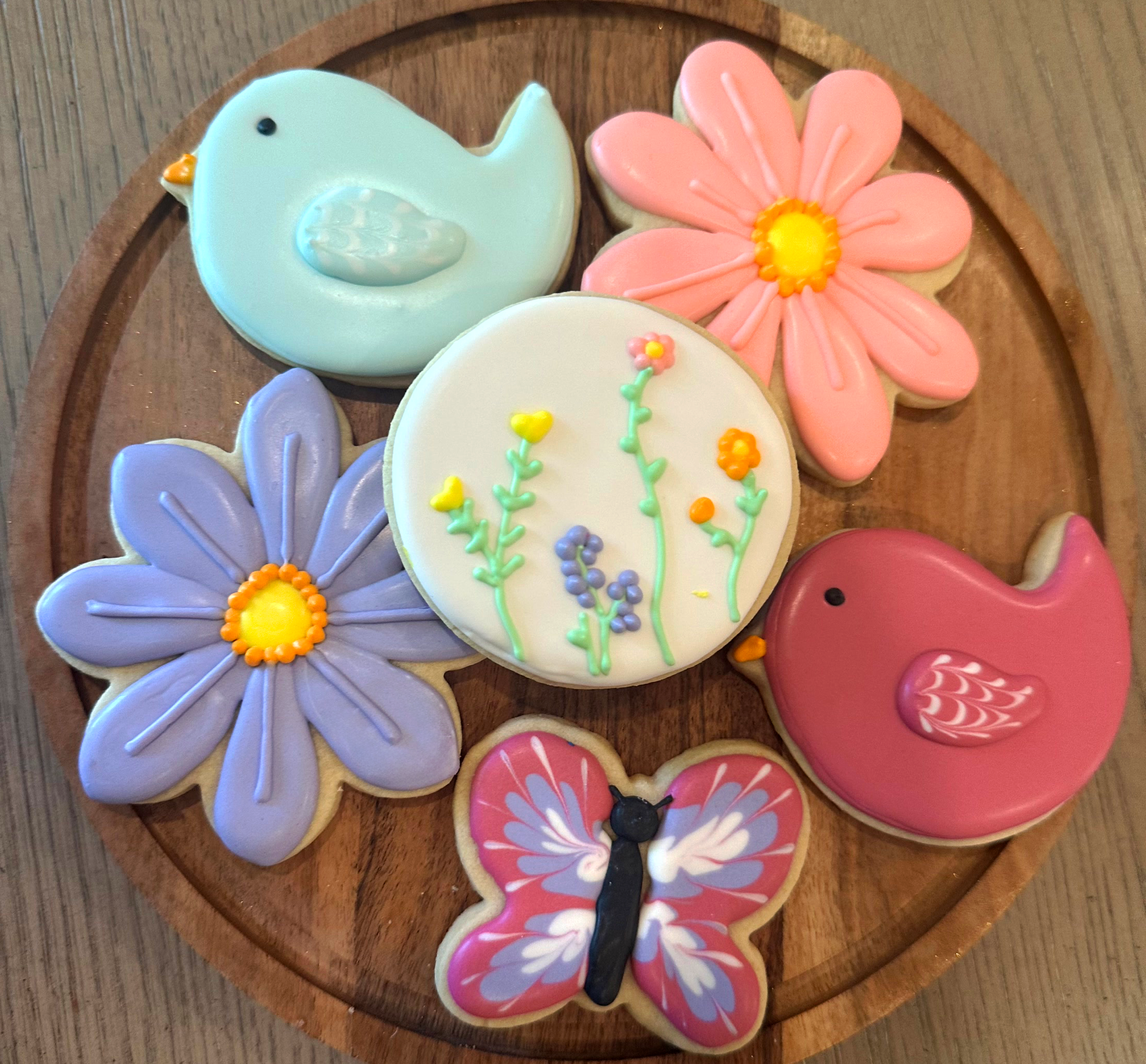 Flower cookies and Spring cookies. Butterflies and birds.